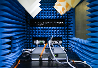 科技晨報 騰訊重組箭在弦上 榮耀市場份額強勢反彈至16.2% 通信技術研發新動向